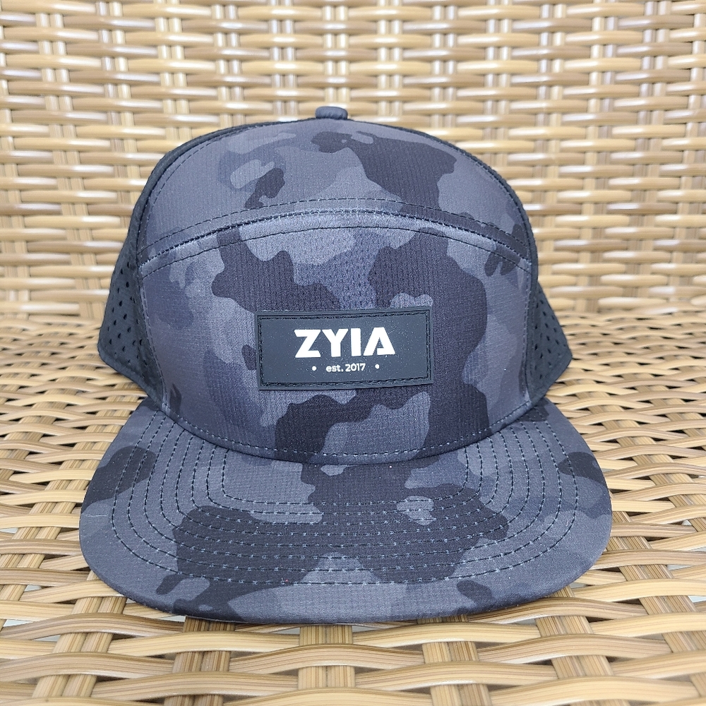 ZYIA Active Camo Vortex SnapBack Cap Hat Black Gray OS Adjustable